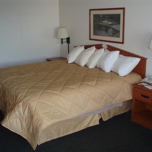 Boarders Inn And Suites By Cobblestone Hotels - Ripon Екстериор снимка